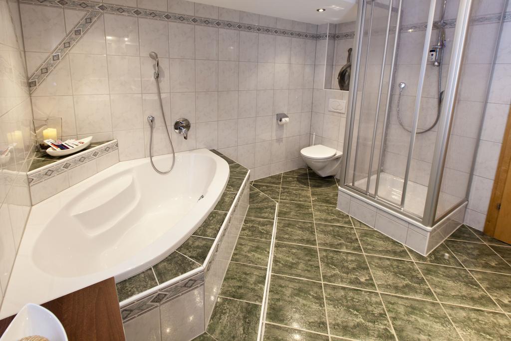 Apart Alpen Royal Nauders Habitación foto